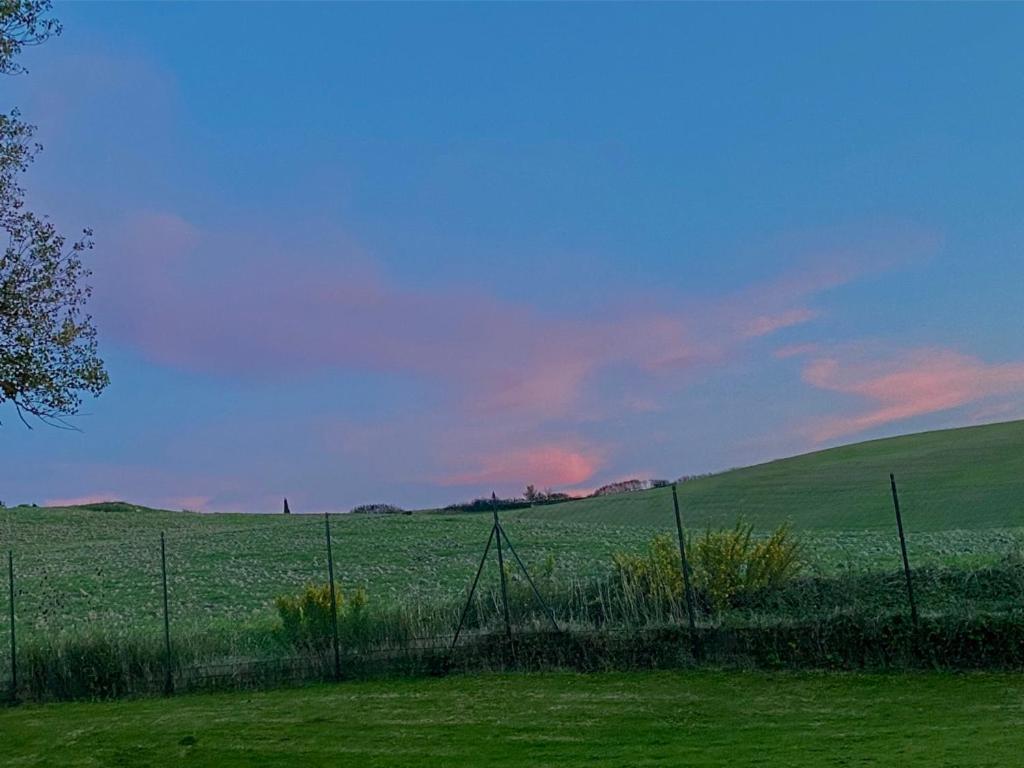 Podere Il Mulino Pieve di Santa Luce Luaran gambar