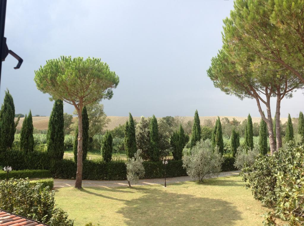 Podere Il Mulino Pieve di Santa Luce Luaran gambar
