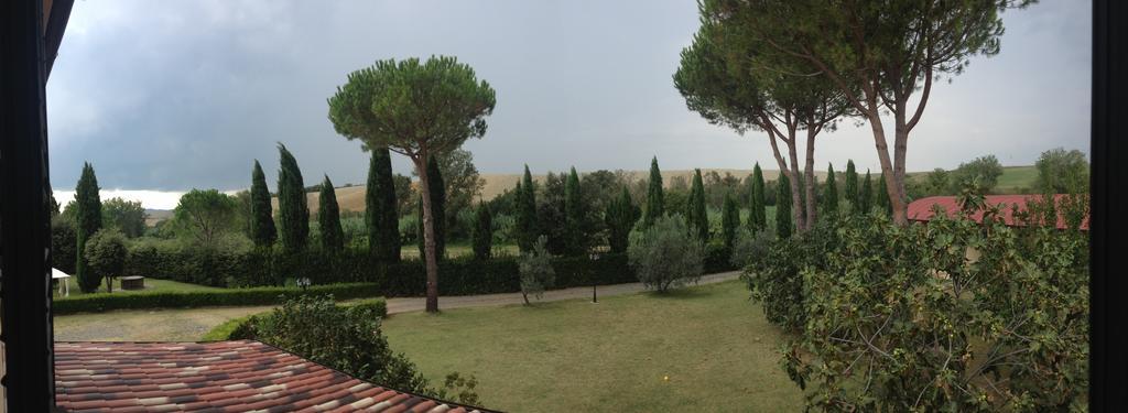 Podere Il Mulino Pieve di Santa Luce Luaran gambar